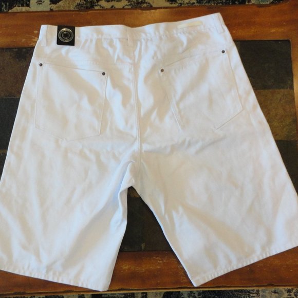 MAXI MILIAN Men's White Denim Shorts "Stolen Dreams Wild & Free" Size 46 NWT!! - Picture 4 of 6